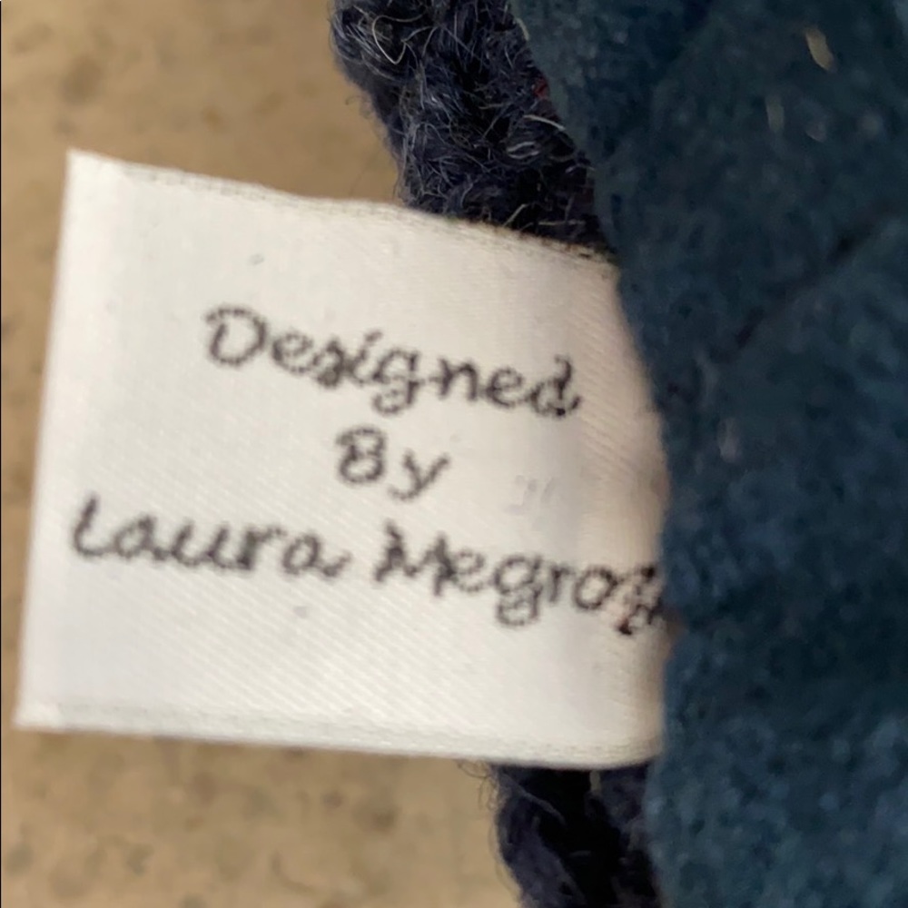 Sea Shore Hooked Throw Pillows. Set of 2. - Picture 7 of 8